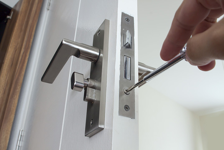 Our local locksmiths are able to repair and install door locks for properties in Widnes and the local area.